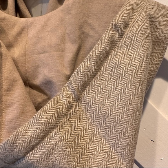 YellowCake Shop designer hooded infinity scarf - Picture 3 of 6